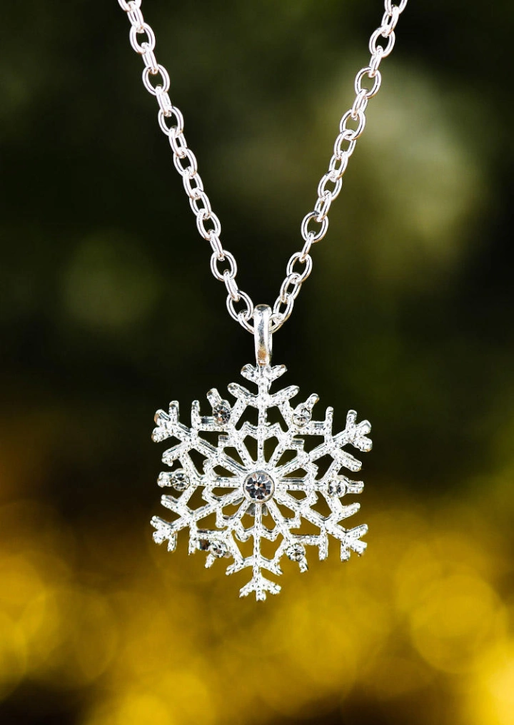 Rhinestone Snowflake Hollow Out Pendant Necklace #1