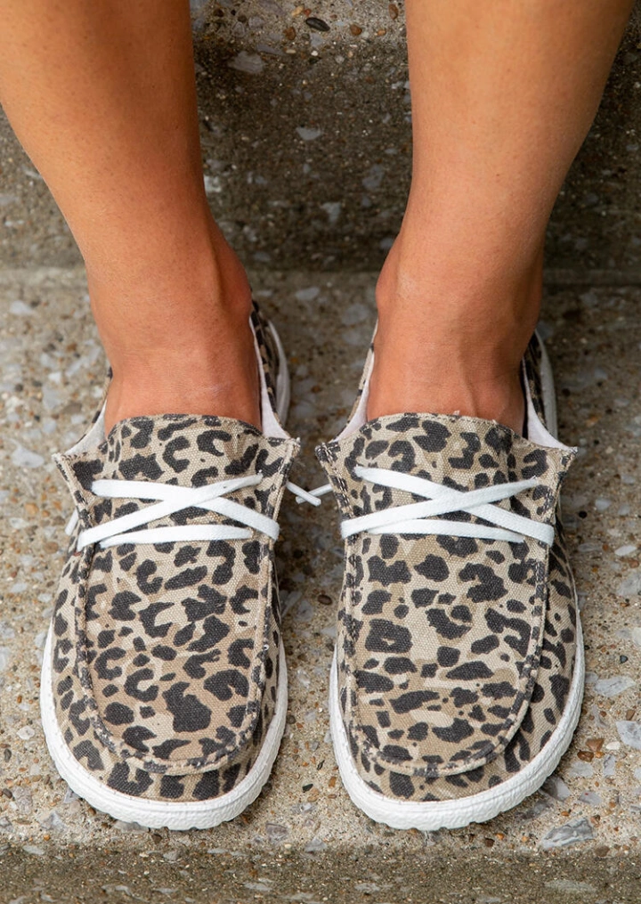 Scarpe da ginnastica piatte a punta rotonda con lacci leopardati #6