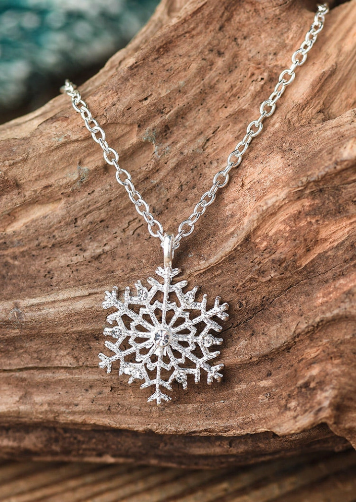 Rhinestone Snowflake Hollow Out Pendant Necklace #2