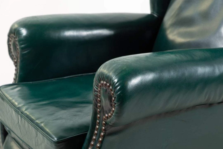 프랑스 녹색 가죽 윙백 의자 쌍 #8