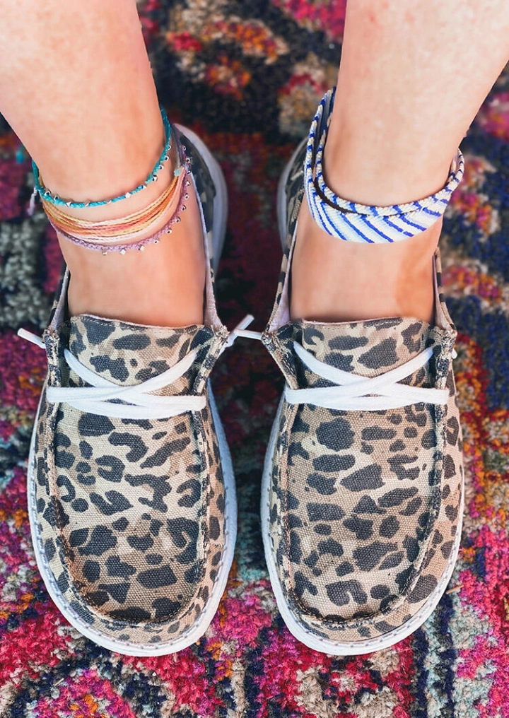 Леопардові кросівки на плоскій підошві з круглим Носком на шнурівці #1